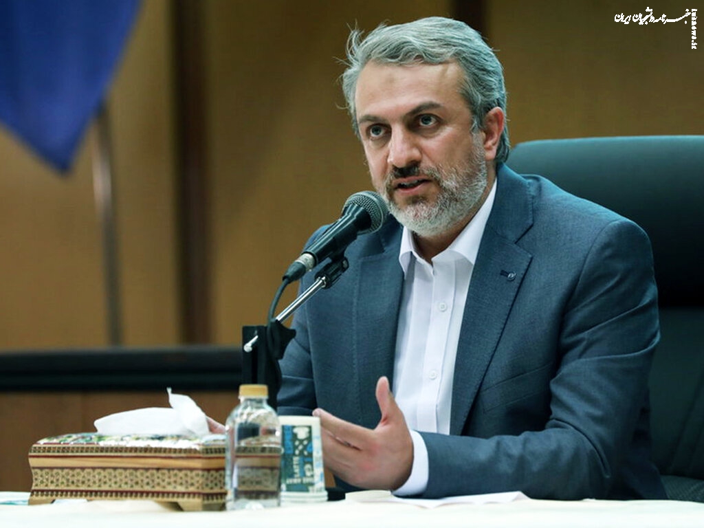 توضیحات وزیر صمت درباره تولید ساندرو ایرانی/ مذاکره برای تولید این خودرو در روسیه 