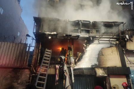 فیلم| وقوع آتش‌سوزی در بازار تهران