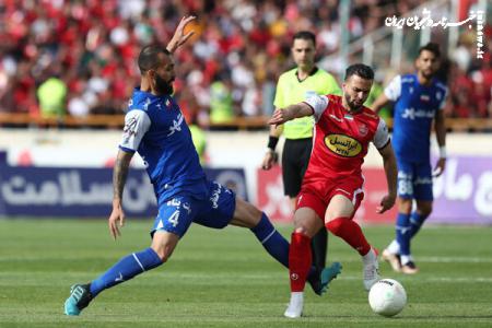 پرسپولیس جام را از دستان استقلال گرفت؟/ صدر جدول دوباره قرمز شد