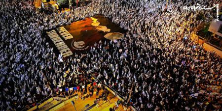 تظاهرات بیش از ۱۶۰ هزار صهیونیست علیه نتانیاهو در تل‌آویو