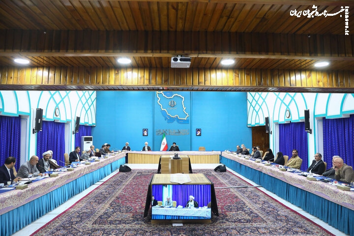 تاکید رئیسی بر پیگیری اجرای رهنمودهای رهبری دردیدار با معلمان 