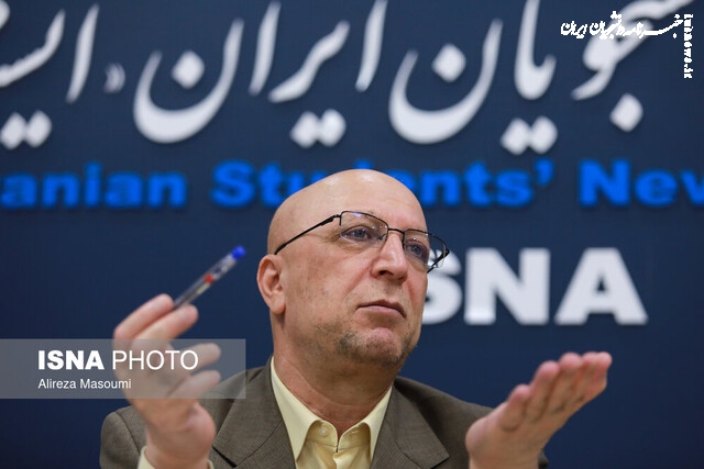 واکنش وزیر علوم به یکسان سازی پوشش در دانشگاه‌ها