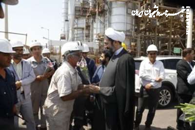 بازدید رئیس نهاد نمایندگی مقام معظم رهبری در دانشگاه‌ها از راهیان پیشرفت دانشجویی