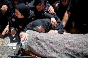 تصاویر| تشییع پیکر حسام محمودی