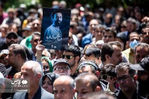 تصاویر| تشییع پیکر حسام محمودی