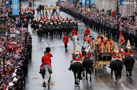عکس| میهمان ویژه و باحجاب مراسم تاجگذاری پادشاه انگلیس چه کسی بود؟
