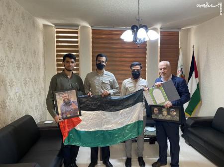 دیدار جمعی از دانشجویان بسیجی دانشگاه امام صادق (ع) با نماینده جنبش جهاد اسلامی در تهران