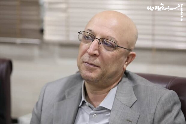 وزیر علوم: روسای دانشگاه‌ها برای حقوق اعضای هیات علمی سقف تعیین نکنند