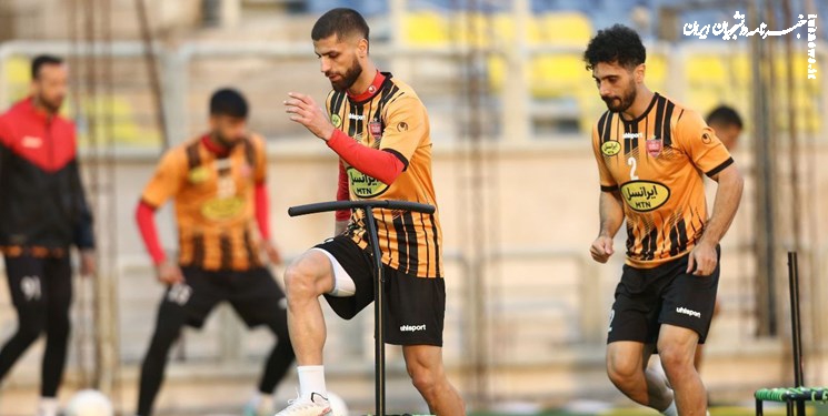 تمرین تاکتیکی پرسپولیسی‌ها پس از بارش باران بهاری