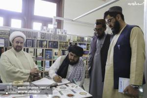 عکس| پای طالبان به نمایشگاه کتاب تهران باز شد