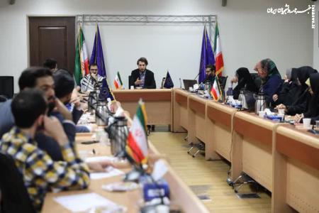 دیدار خصوصی با رهبر انقلاب تا برگزاری همایش بین المللی در تهران
