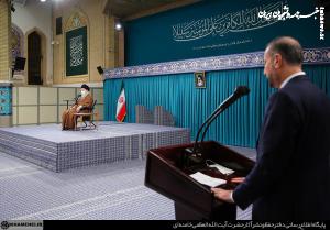 عکس| دیدار مسئولان وزارت خارجه و سفیران با رهبر انقلاب