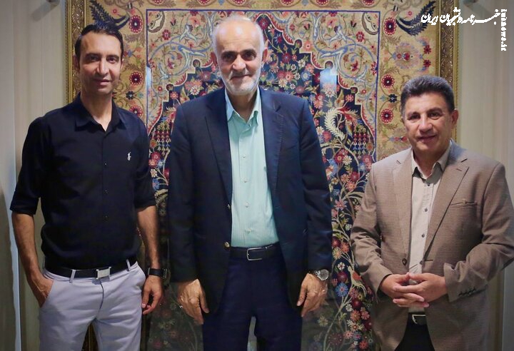 سرمربی تیم فوتبال امید با قلعه نویی دیدار کرد