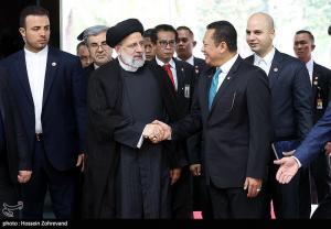 تصاویر| دیدار رئیسی با رییس مجلس مشورتی خلق اندونزی