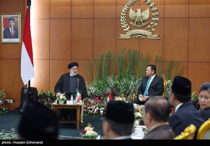 تصاویر| دیدار رئیسی با رییس مجلس مشورتی خلق اندونزی
