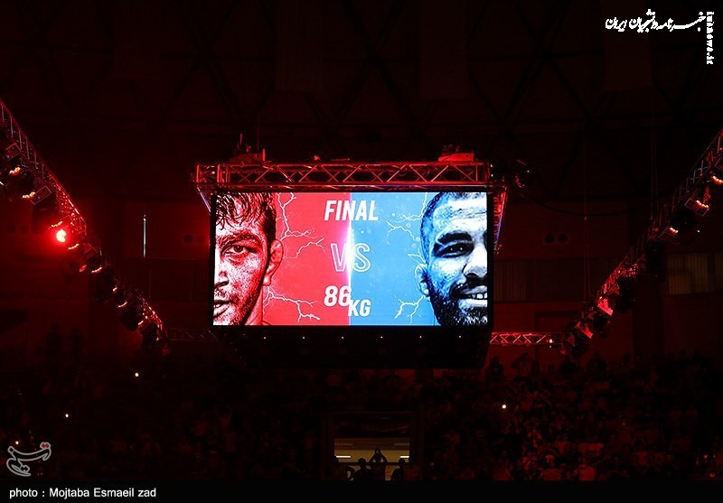 تصاویر| چهل و سومین دوره مسابقات کشتی آزاد جام تختی