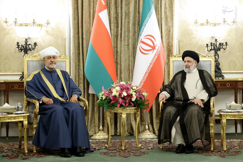تصاویر| دیدار دوجانبه رئیس جمهور ایران و سلطان عمان
