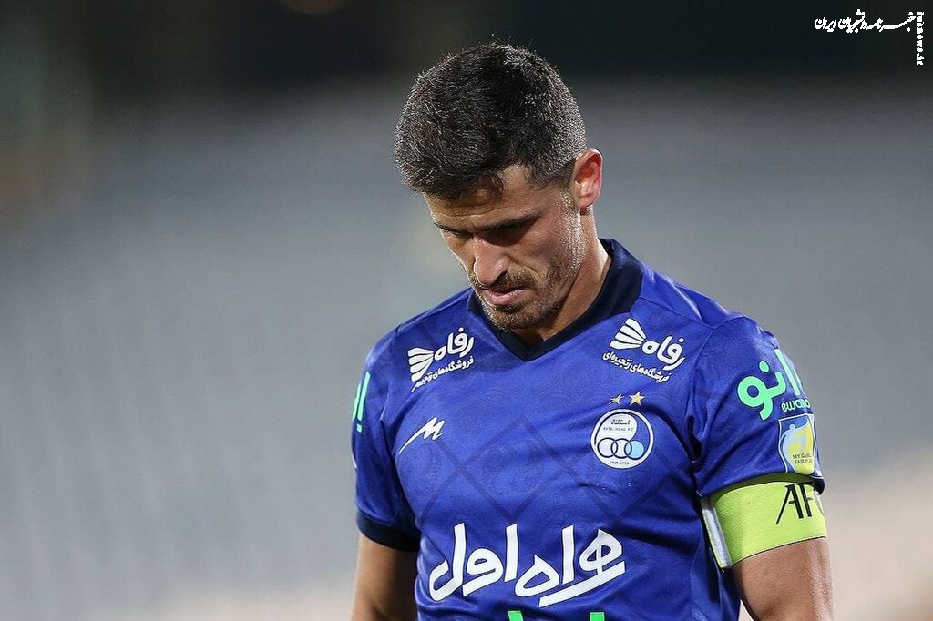 خبر شوکه کننده ساعاتی قبل از دربی ؛ خداحافظ فوتبال/ فردا برای همیشه می‌روم