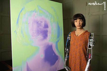 فیلم| Ai-Da، نخستین ربات انسان‌نمای جهان و خالق آثار هنری زیبا