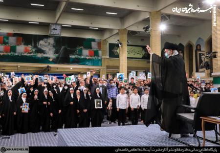 صبح امروز؛ دیدار خانواده‌های شهدا با رهبر انقلاب