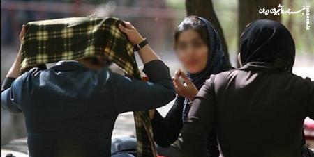 تجمع منتقدان لایحه عفاف و حجاب مقابل مجلس