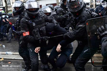 فیلم| ماله‌کشی خشونت و سرکوب پلیس فرانسه به سبک اینترنشنال