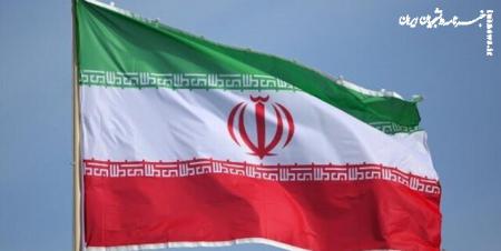فیلم| توهین زشت ورزشکار ملی پوش ایران به پرچم کشورمان