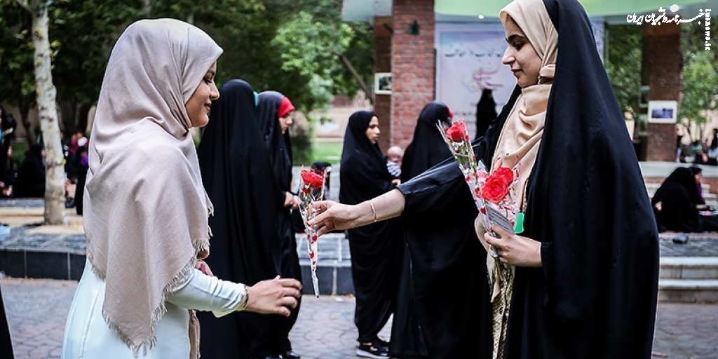 حجاب اجباری یا حجاب الزامی؟/ دیانت عمومی و اجتماعی هدف انقلاب اسلامی