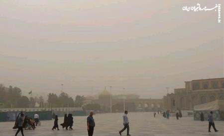 مشهد تعطیل شد/ آلودگی شدید هوا در شهر زیارتی