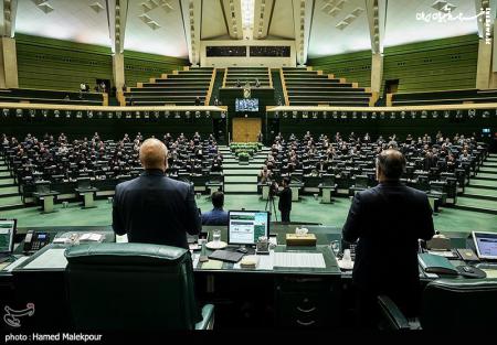 تصاویر| محکومیت توهین به قرآن کریم در کشور سوئد توسط نمایندگان مجلس