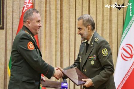 وزرای دفاع بلاروس و ایران تفاهمنامه همکاری نظامی امضاء کردند