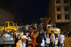 تصاویر|  عملیات آواربرداری ریزش ساختمان در جنوب تهران 