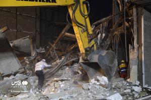 تصاویر|  عملیات آواربرداری ریزش ساختمان در جنوب تهران 