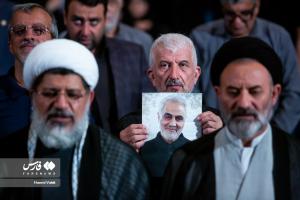 تصاویر| مراسم رونمایی از کتاب «سرباز، قاسم سلیمانی»