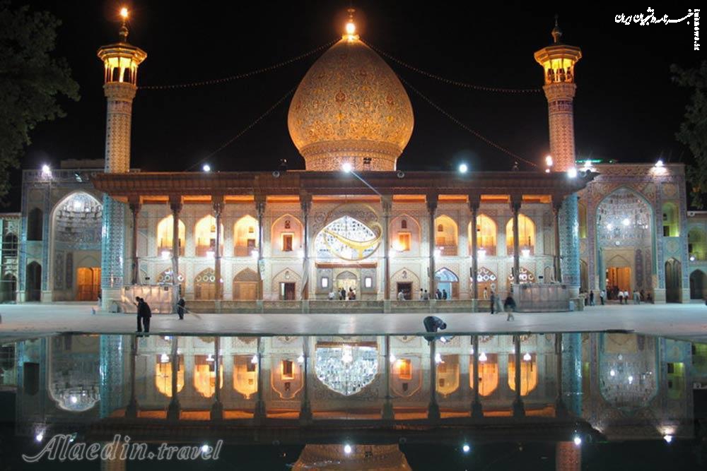 لحظه درگیری یکی از حافظان امنیت با تروریست داعشی مسلح +عکس
