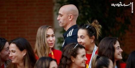 محرومیت رئیس فدراسیون فوتبال اسپانیا توسط فیفا