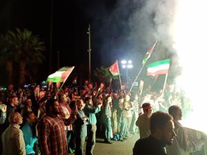 گزارش تصویری جشن دانشجویان و مردم جلوی سفارت فلسطین