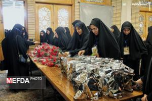 جشن آغاز سال تحصیلی ویژه دانشجویان دختر در حرم حضرت معصومه(س) +عکس