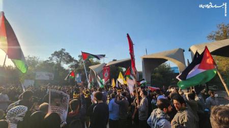دانشجویان یکپارچه بر علیه رژیم صهیونیستی/ امروز دفاع از مردم غزه دفاع از حریم‌حرم است
