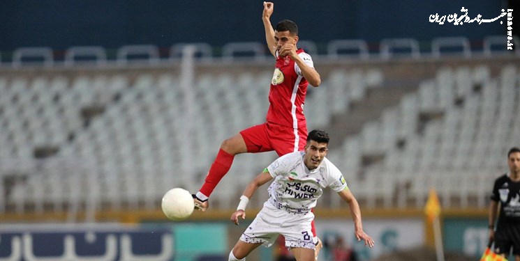 نظر مدافع پرسپولیس درباره چمن ورزشگاه قزوین