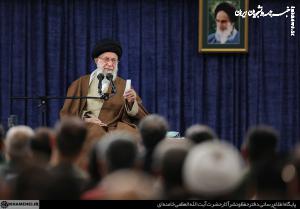 دیدار دست‌اندرکاران برگزاری کنگره ملی شهدای استان لرستان با رهبر انقلاب +عکس