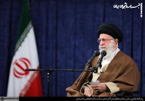 دیدار دست‌اندرکاران برگزاری کنگره ملی شهدای استان لرستان با رهبر انقلاب +عکس