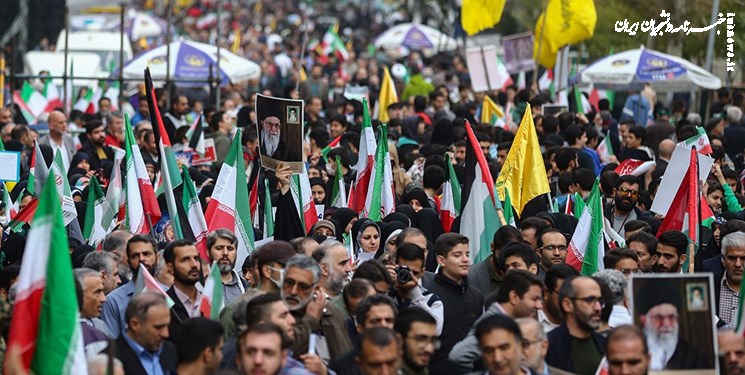 بانگ بلند ایرانیان علیه گردن‌کشان جهان/ حضور پر شور ملت ایران در راهپیمایی روز ملی استکبارستیزی