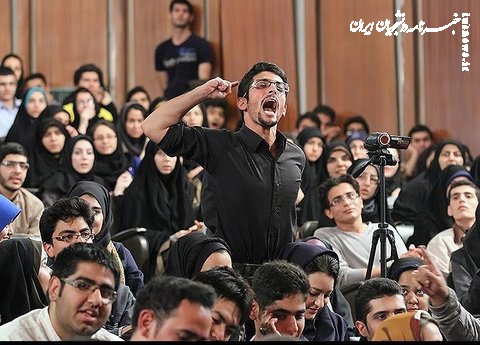 جریان دانشجویی، نجات بخش مشکلات اقتصادی کشور است