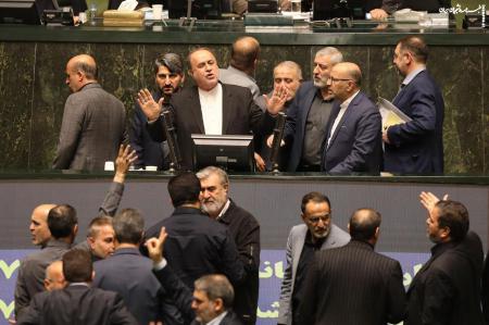 مهلت هفت روزه بهارستانی‌ها به دولت/ چرا مجلس کلیات لایحه بودجه را رد کرد؟ 