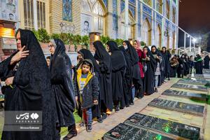 گلزار شهدای کرمان ساعت ۱:۲۰ دقیقه بامداد +عکس