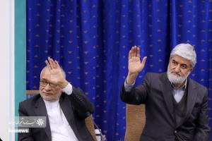 نشست رئیس‌جمهور با ۵۰ نفر از دبیران کل احزاب و فعالان سیاسی +عکس