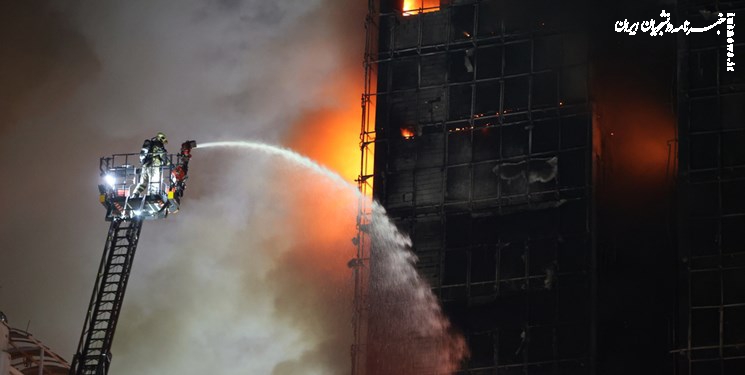 پیگیری مخبر از وضعیت حریق در بیمارستان گاندی