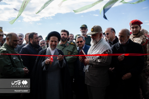 آیین کاشت ۲۴۰۰۰ نهال به یاد شهدا +عکس