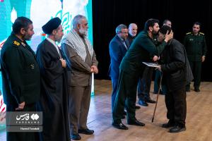 آیین کاشت ۲۴۰۰۰ نهال به یاد شهدا +عکس